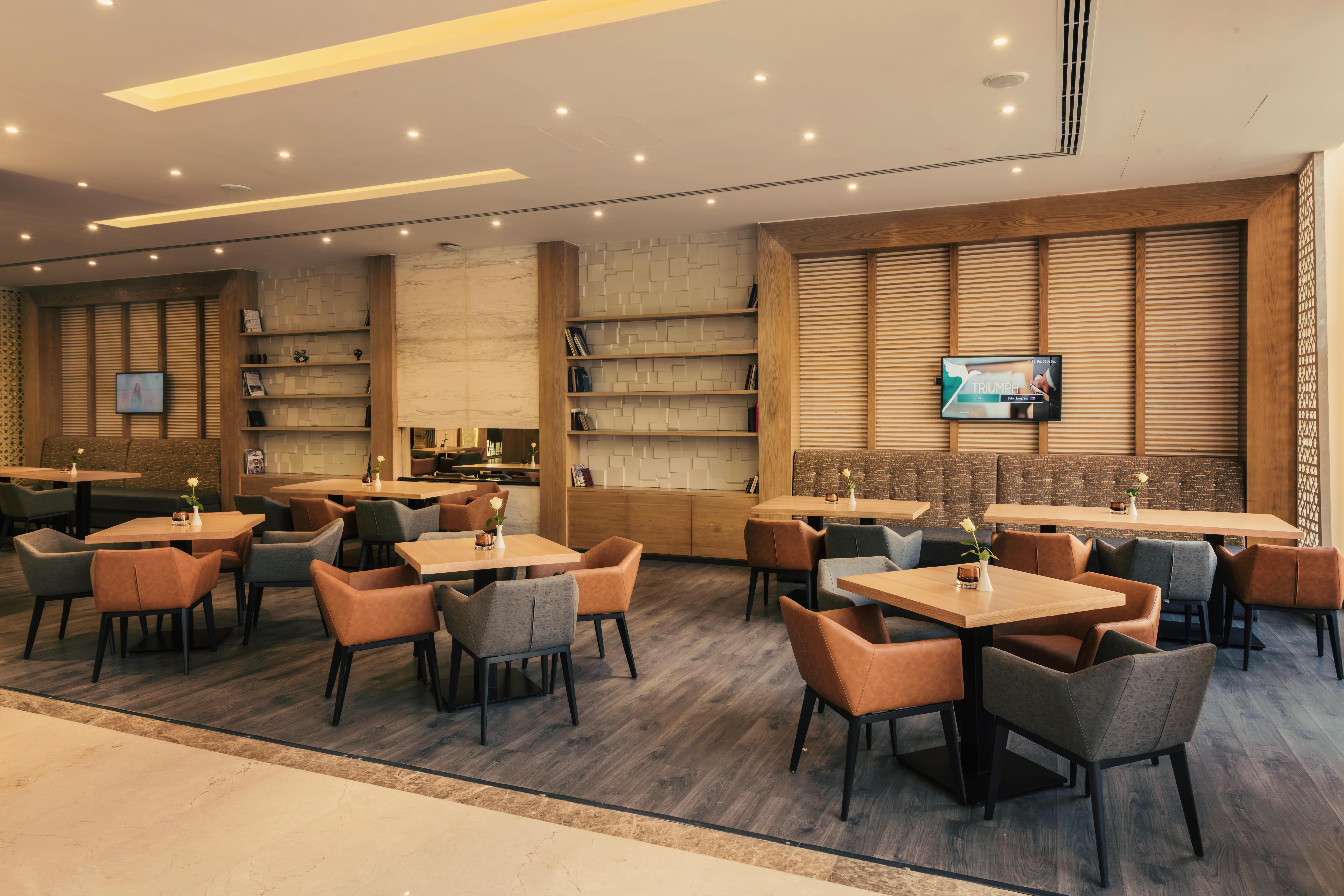Triumph Luxury Hotel Каир Экстерьер фото The lounge at Male International Airport
